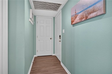 Prestigious Key Allegro Waterfront Condo - Turnkey Investment & - photo 4