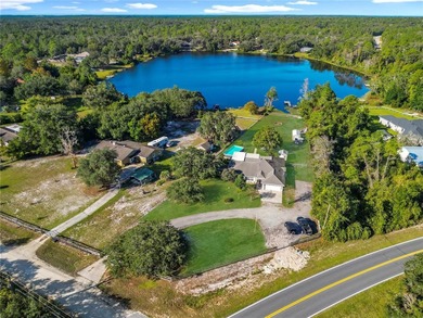 (private lake, pond, creek) Home For Sale in Ocklawaha Florida