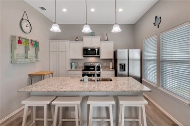 Welcome to *Texas Tides* a beautiful 3 bedroom 2 bath home in - photo 6