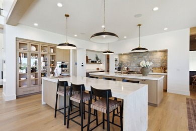 Make your way up a private lane to an exceptional modern estate - photo 11
