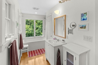 Contemporary European flair and Catskill tranquility come - photo 22