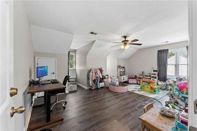 Welcome to 9 Topridge Road in the highly sought-after Spicewood - photo 27
