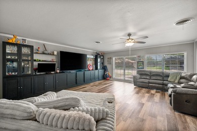 Welcome home to this beautifully updated 3-bedroom, 2-bath home - photo 27
