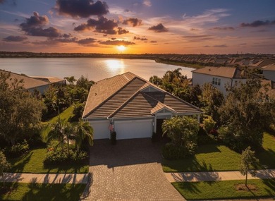 (private lake, pond, coastal) Home For Sale in Sarasota Florida