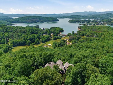 Experience mountain luxury at its finest in this extraordinary - photo 4