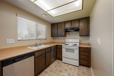 Professional pictures coming soon! Welcome to this inviting - photo 11