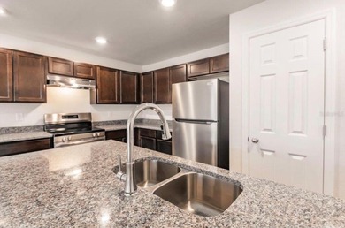 Exceptional investment opportunity in the heart of Port - photo 12