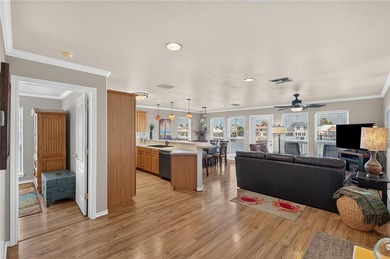 WELCOME TO ISLAND PARADISE CONDOMINIUMS...an intimate 3-story - photo 5