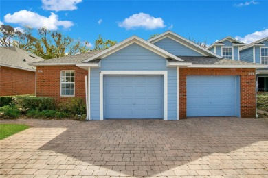 Lake Townhome/Townhouse For Sale in Saint Cloud, Florida