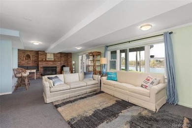 This ranch offers a layout and level of flexibility that's hard - photo 20