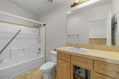 Charming 1.1 Acre Home with Gorgeous Mountain Views! Welcome to