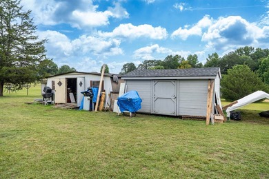 This 3 bedroom, 2 bath manufactured home is on a level .60 acre - photo 25