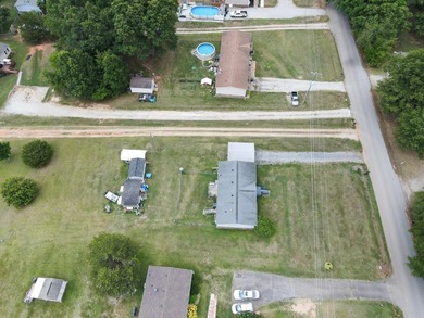 This 3 bedroom, 2 bath manufactured home is on a level .60 acre - photo 28