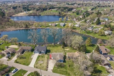 This ranch offers a layout and level of flexibility that's hard - photo 35