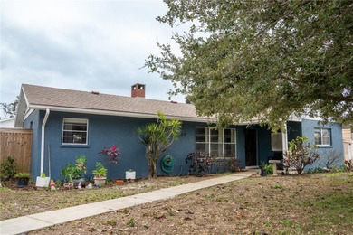 Manatee River Home Sale Pending in Palmetto Florida