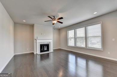 Welcome to this beautifully maintained home in a quiet - photo 17