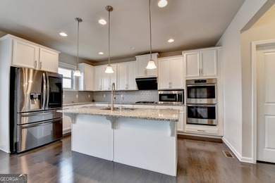 Welcome to this beautifully maintained home in a quiet - photo 25