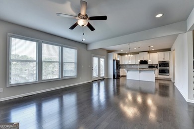 Welcome to this beautifully maintained home in a quiet - photo 29