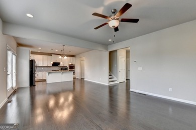 Welcome to this beautifully maintained home in a quiet - photo 31