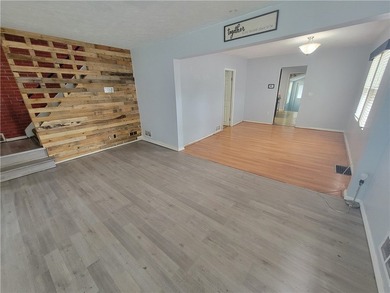 Opportunity awaits in this spacious 4-bedroom home offering a - photo 5