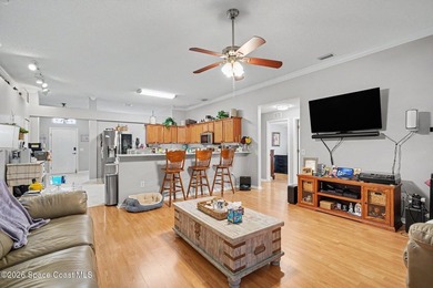 Discover this beautiful 4-bedroom, 2-bath POOL home located in - photo 9