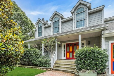 HAMPTON BAYS -- COASTAL LIVING AT ITS BEST Nestled on a private - photo 2