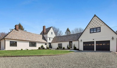 A Rare Opportunity to Own a Piece of Montauk History. Step into - photo 1