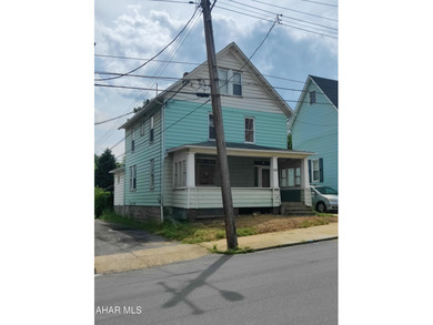 Great Roomy Home with Classic Character (5 BR, 2 Baths + Shed)