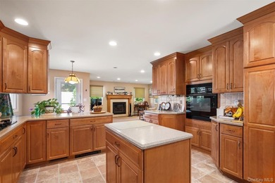 Welcome to Briarcliff! This charming Cape offers 3 Bedrooms, 2 - photo 16