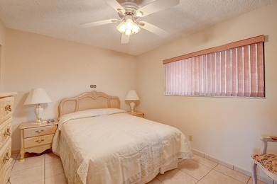 Welcome to Las Verdes, a vibrant and beautifully maintained 55+ - photo 17