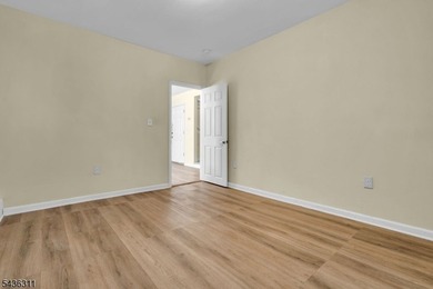 Beautifully maintained 2-bedroom, 1 full bath condo featuring - photo 19