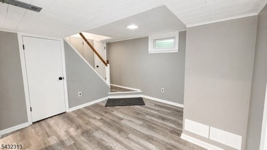 *WOW* GREAT LOCATION GREAT PRICE, LIGHT AND BRIGHT RANCH WITH - photo 20