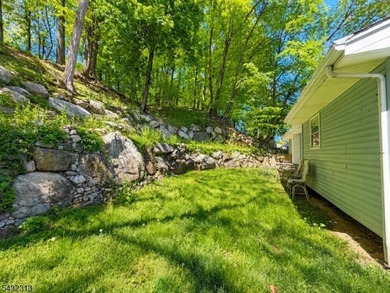*WOW* GREAT LOCATION GREAT PRICE, LIGHT AND BRIGHT RANCH WITH - photo 29