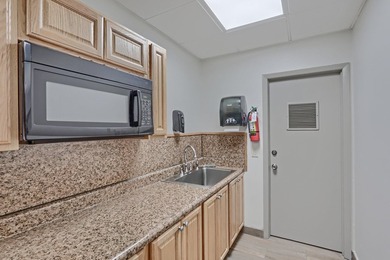 Welcome to Las Verdes, a vibrant and beautifully maintained 55+ - photo 34
