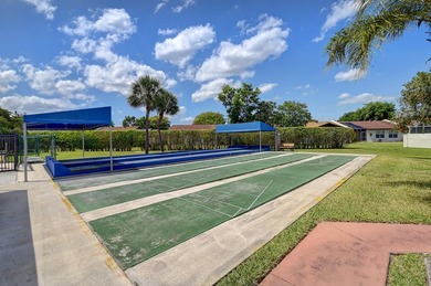 Welcome to Las Verdes, a vibrant and beautifully maintained 55+ - photo 45