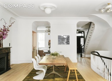 168 Pacific Street is a rare and remarkable offering in Cobble - photo 3