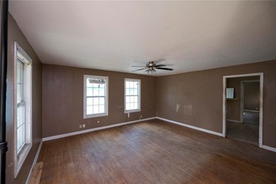Cash buyers, bring your vision! This 1,056 sq. ft. (NCAD) - photo 3
