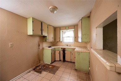 Cash buyers, bring your vision! This 1,056 sq. ft. (NCAD) - photo 10