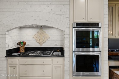 Welcome to this exceptional 5-bedroom, 3.5-bath Colonial - photo 9