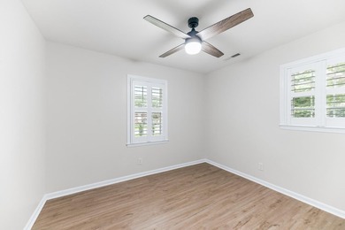Move-in ready and beautifully renovated, this West Ashley gem - photo 15