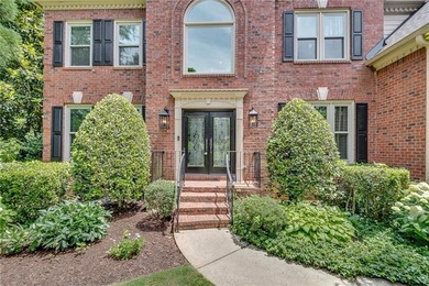 Welcome home to this beautifully maintained and newly painted - photo 4