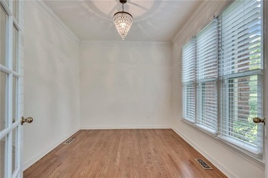 Welcome home to this beautifully maintained and newly painted - photo 8