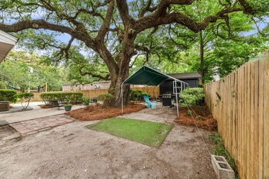 Move-in ready and beautifully renovated, this West Ashley gem - photo 31