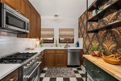 Recently updated throughout, this charming home offers 871 sq - photo 11