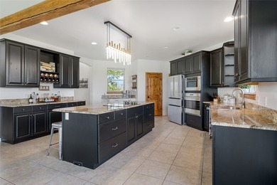 One-of-a-kind equestrian estate. Two homes sitting on two - photo 13