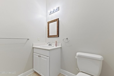 Gulf Front Oasis in Old Town Biloxi! Own a slice of paradise in - photo 15