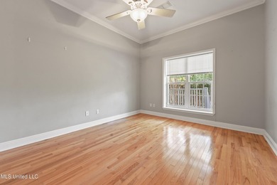 Gulf Front Oasis in Old Town Biloxi! Own a slice of paradise in - photo 16