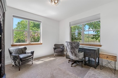 One-of-a-kind equestrian estate. Two homes sitting on two - photo 25
