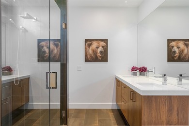 One-of-a-kind equestrian estate. Two homes sitting on two - photo 40