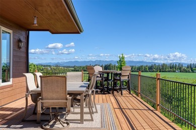 One-of-a-kind equestrian estate. Two homes sitting on two - photo 42
